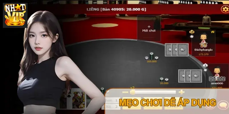 Người chơi cân nhắc mức Theo và Tố trong một ván Liêng Nhatvip